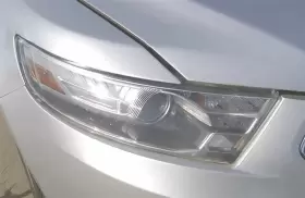 114-01451CR FORD Passenger Headlight Halogen Headlamp Light