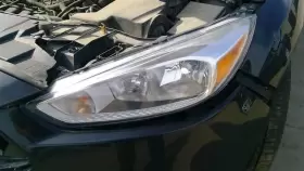 114-02852L FORD Driver Headlight Halogen Headlamp Bezel Focus