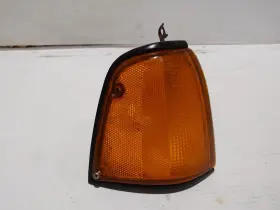 116-00783R FORD Passenger Right Corner Light Festiva Park