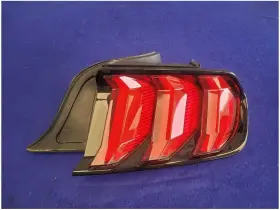166-10442AR FORD Passenger Rear Taillight Lamp Brake Light Gt