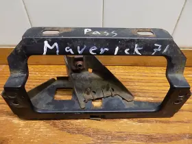 1A29790 FORD Grabber Front Grille Sport Lamp Mount Maverick