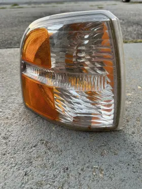 1L2Z-13200-AB FORD Right Turn Signal Passengerside Door