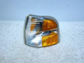 44ZH-1460-B FORD Left Front Parking Corner Light Explorer
