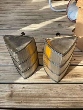 77EL-77 FORD Front Corner Turn Signal Marker Light Set