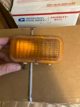 77FG-13K214-AA FORD Capri Turn Signal Blinker Amber Light