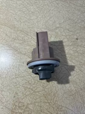 8A8A-13411-AA FORD Turn Signal Lamp Socket Bulb Edge #3