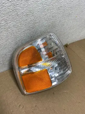AM-25727910 FORD Right Passenger Parking Turn Signal Corner #3