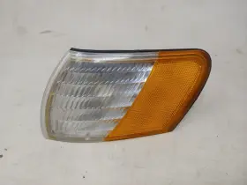 AM-31440343 FORD Marker Light Corner Turn Signal Parking Lamp