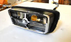 C9WY-1608-A FORD Nos Parking Lamp Directional Light Turn Rh