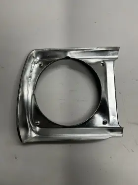D0TZ-13064-D FORD Nos Headlight Bezel Lh F100