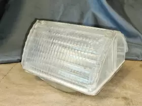 D4WB-13215-A FORD Parking Lamp Housing Turn Signal Rh Mercury