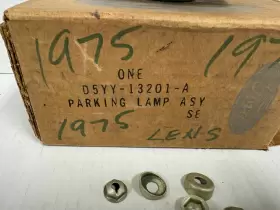 D5YY-13201-A FORD Nos Parking Lamp Lincoln Continental #2