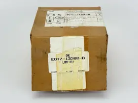 E0TZ-13368-B FORD Nos Left Turn Signal Lamp Light