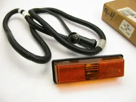 F3HZ-13368-B FORD Cf Cft Marker Turn Signal Light Right