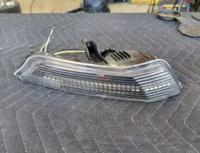 FR3B-I3200 FORD Front Right Turn Signal Light Led Mustang
