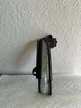 DS73-13B382-AB FORD OEM Front Door Outside Mirrors Signal