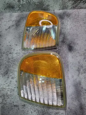 SAE-AIP2P-96TK FORD Left Right Front Light Lamp F150
