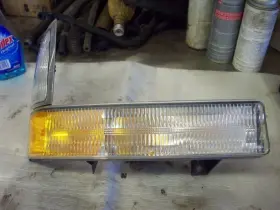 F350SD FORD TRUCK Passenger Right Light Tab Broke F250 Park