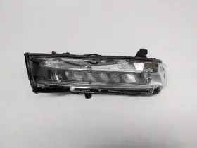 YI173453T FORD Turn Signal Fog Light Lamp Passengers Right