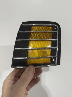 16504445 GENERAL MOTORS Driver Turn Signal Lamp Oldsmobile #2