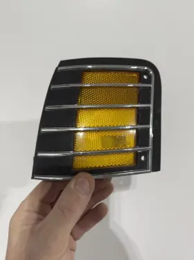 16504445 GENERAL MOTORS Driver Turn Signal Lamp Oldsmobile