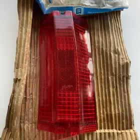 5956340 GENERAL MOTORS Nos El Wagon Rh Right Tail Light Lens #2