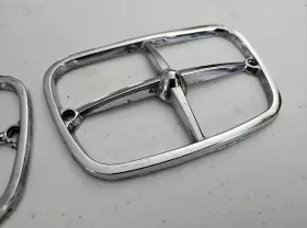 5960557 GENERAL MOTORS Trans Am Front Parking Light Bezels #3