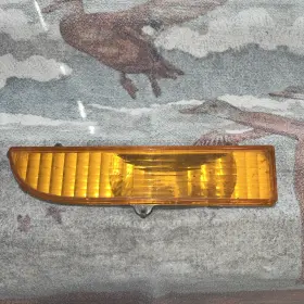 912776 GENERAL MOTORS Starfire Rh Parking Light Lens