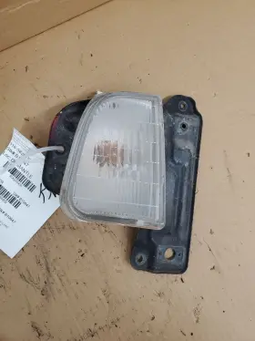 116-58207R GENERAL MOTORS FOREIGN Passenger Corner Light Lamp