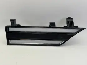 923A2-T4000 GENESIS Right Upper Repeater Marker Light G90