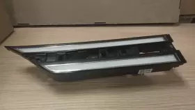 923A3-T4000 GENESIS Left Upper Repeater Marker Light G90 #2