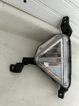 30742433 GENUINE HYUNDAI FACTORY OEM Left Front Turn Signal #2