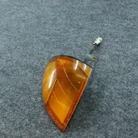 041-480R GEO Metro Passenger Left Front Corner Signal Light #2