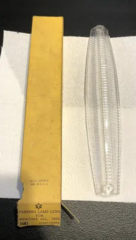 7487 GLO-BRITE Parking Lamp Lens Nos Mercury