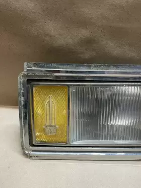 1609649 GM Fleetwood Turn Signal Light Lh Cadillac Deville #2