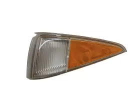 16514795 GM Buck Front Marker Light Left Skylark