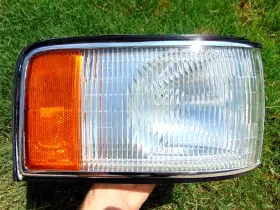 165178844 GM Fleetwood Corner Turn Signal Marker Light Rh