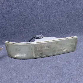 16520246 GM Rh Right Parking Light Turn Signal Marker Lamp
