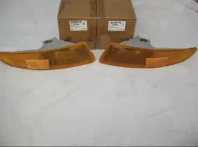 332-1546L-US GM Turn Signal Parking Marker Light Camaro