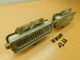 5961351 GM Front Turn Signal Lights Buick Park Lesabre #3