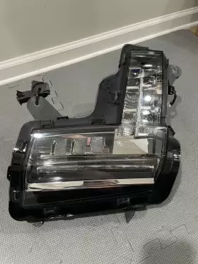 84575578 GM Right Fog Led Drl Turn Signal Cadillac Escalade #3