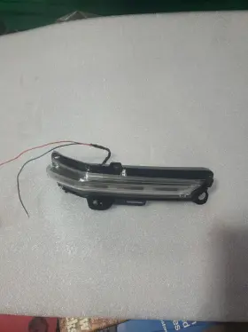 84206438 GM OEM Door Outside Mirrors Signal Lamp Traverse