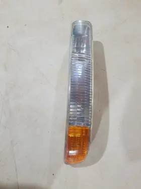 12-5103B GMC Right Corner Light Lamp Sierra Yukon Park