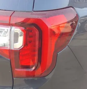166-10981R GMC Passenger Right Rh Tail Light Outer Lamp Mount #2