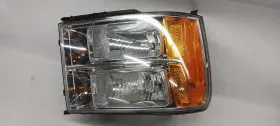 22853030 GMC Right Passenger Headlight Headlamp 1500 Sierra