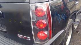 25975978 GMC Passenger Rh Tail Light Lamp Taillight Taillamp