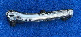 331-1647R-AC HEADLIGHTSDEPOT Right Passenger Led Turn Signal