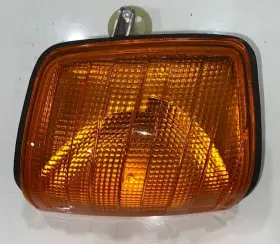 257-021 HELLA Front Rh Turn Signal Light 190E 190D Mbz