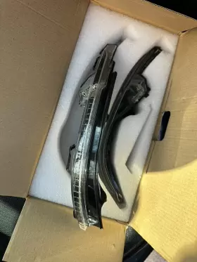 4M0949102A HELLA Turn Signal Indicator Bentayga Q7 Audi #2