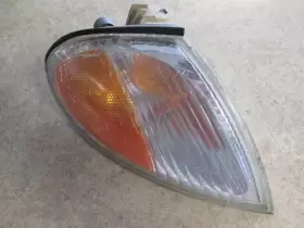116-60421R HYUNDAI Passenger Right Light Park Elantra #2